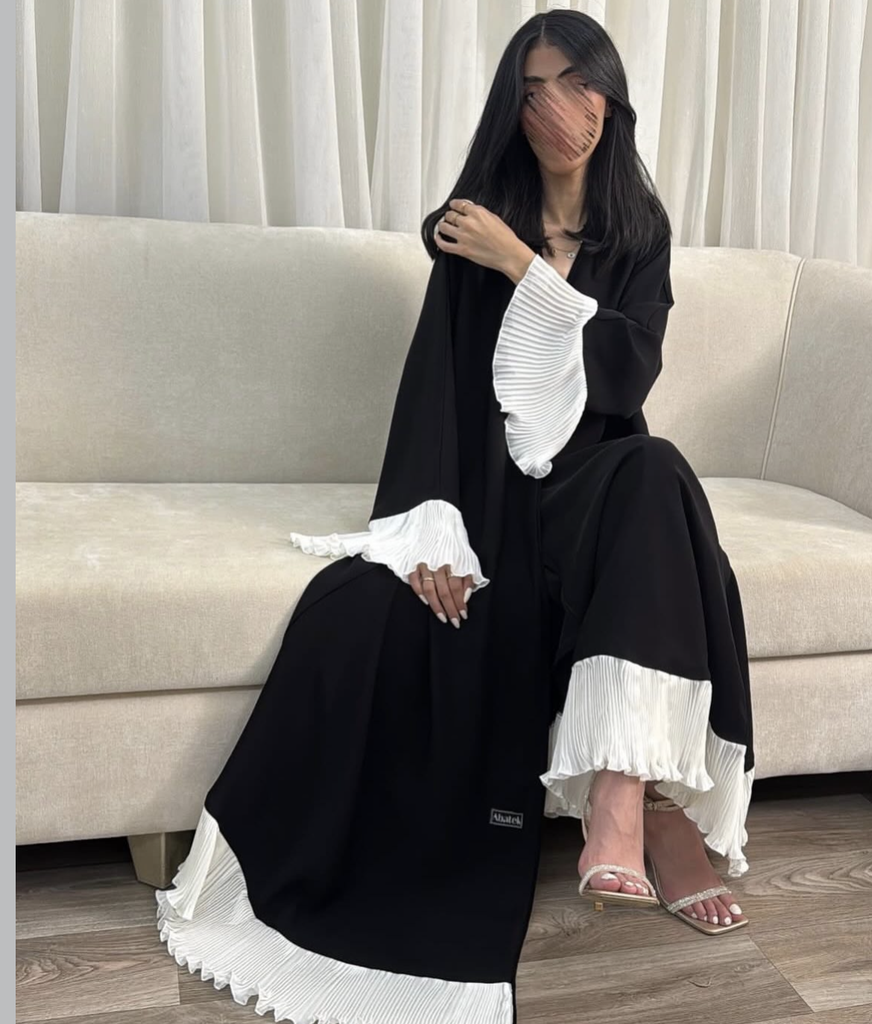 Pleated Abaya in White and Black