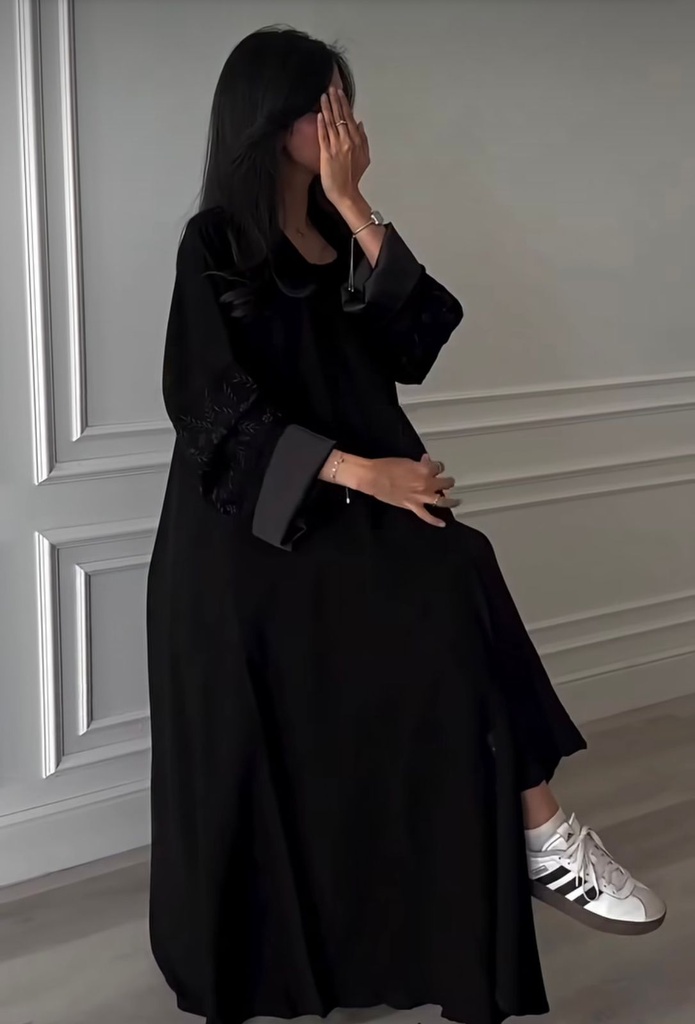 Classic Black Abaya B1